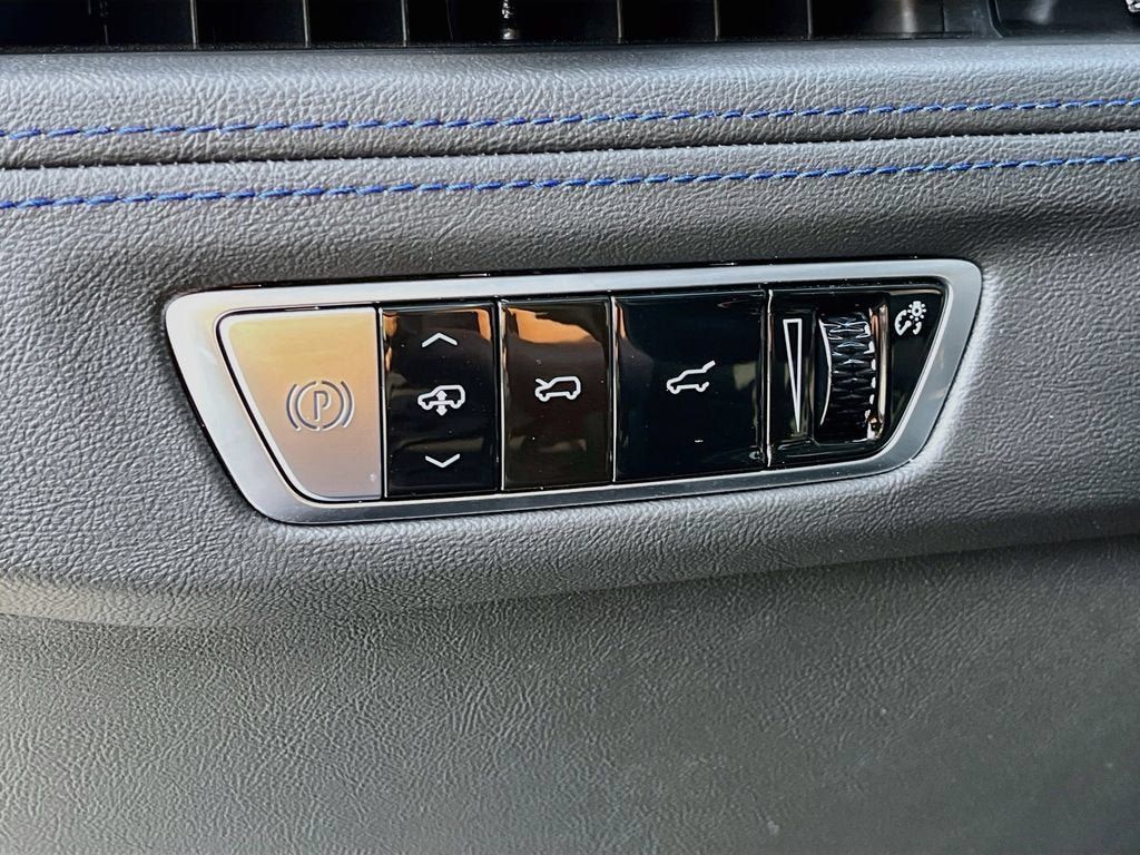 New 2026 Cadillac Escalade IQL Luxury AWD/4WD image 18