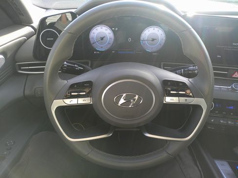 Used 2023 Hyundai Elantra SEL w/ Convenience Package image 19
