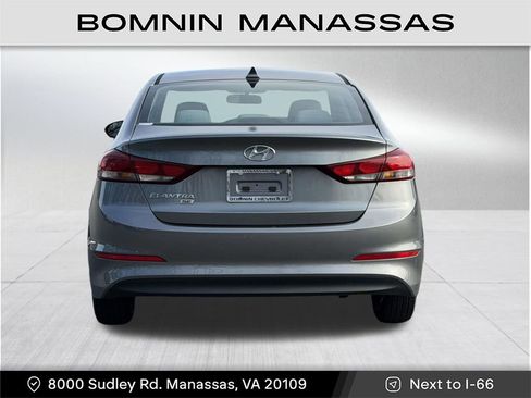 Used 2017 Hyundai Elantra SE image 5
