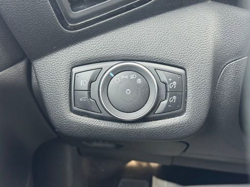 Used 2018 Ford Escape SEL image 22