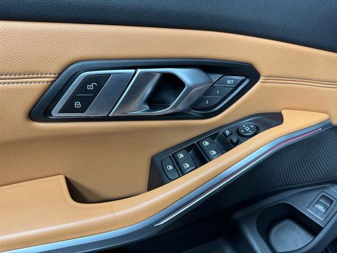 Used 2020 BMW 330i xDrive Sedan w/ Premium Package image 13