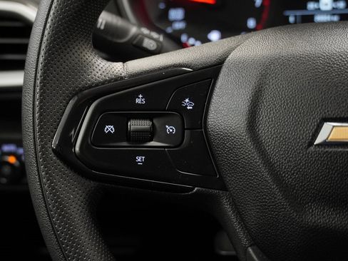 Used 2023 Chevrolet TrailBlazer LS image 37