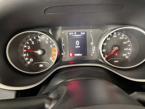 Used 2021 Jeep Compass Latitude image 10