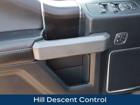 Used 2018 Ford F150 Platinum w/ Equipment Group 701A Luxury image 15