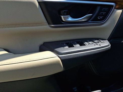 Used 2017 Honda CR-V Touring image 13
