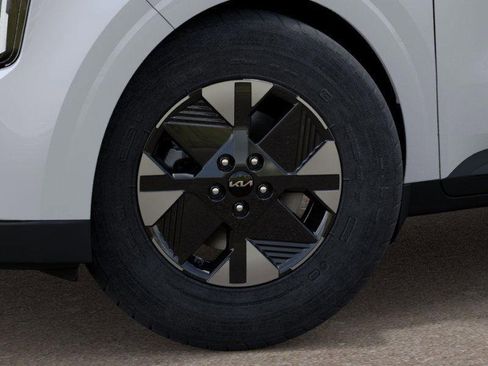 New 2026 Kia Carnival LXS image 9