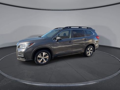 Certified 2022 Subaru Ascent Premium w/ Convenience Package image 4