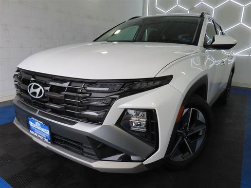 Used 2025 Hyundai Tucson SEL FWD image 1