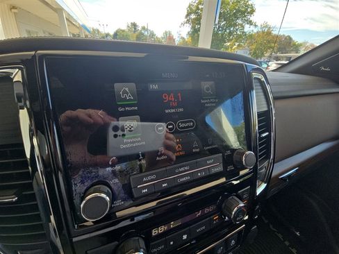 Used 2021 Nissan Titan Platinum Reserve w/ Moonroof Package image 13