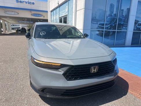 Used 2024 Honda Accord Sport image 2