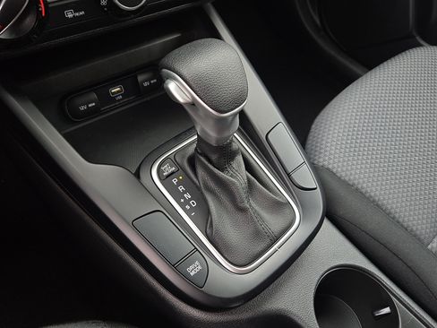 Used 2023 Kia Soul LX w/ LX Technology Package FWD image 14