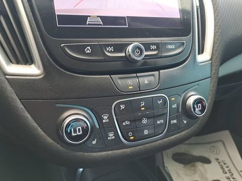 Used 2023 Chevrolet Malibu LT FWD image 12