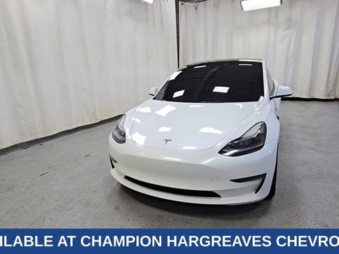 Used 2022 Tesla Model 3 Long Range image 3