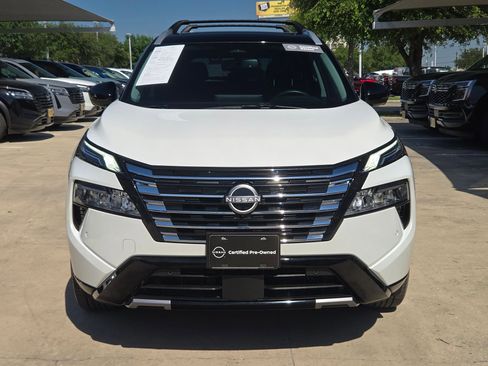 Certified 2025 Nissan Rogue Platinum AWD/4WD image 8