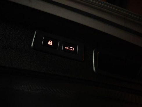 Used 2021 Subaru Forester Premium image 8