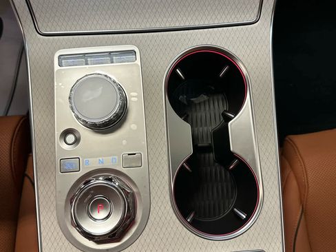 New 2025 Genesis GV80 3.5T Prestige image 19