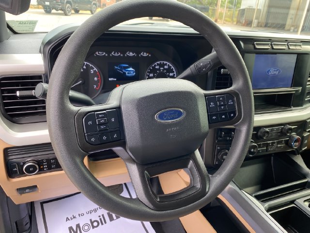 Used 2024 Ford F250 XLT w/ FX4 Off-Road Package AWD/4WD image 11