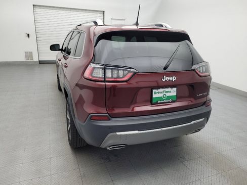 Used 2019 Jeep Cherokee Limited w/ Technology Group FWD image 6