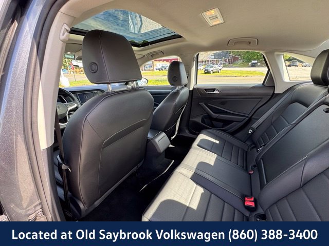 Certified 2024 Volkswagen Jetta SE FWD image 10
