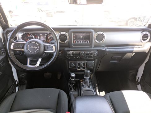 Used 2020 Jeep Wrangler Unlimited Sahara AWD/4WD image 27