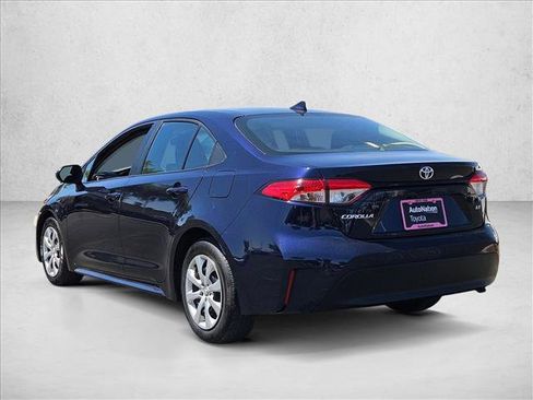 Used 2024 Toyota Corolla LE FWD image 8
