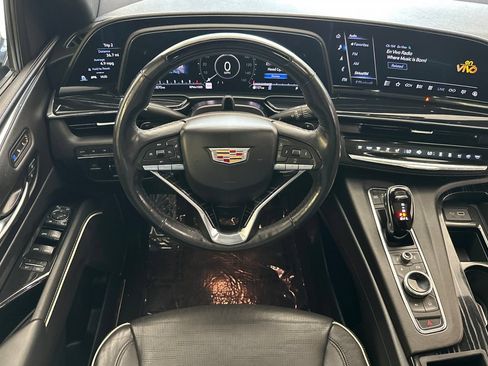 Used 2023 Cadillac Escalade Sport AWD/4WD image 16