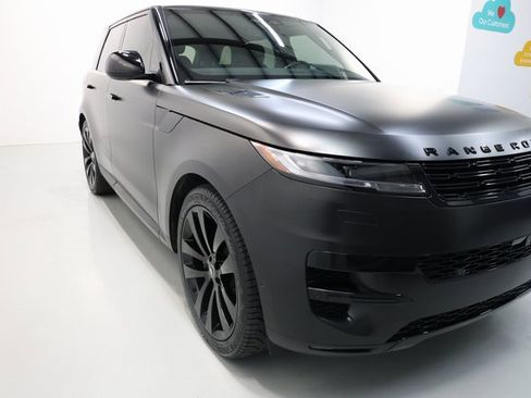 Used 2024 Land Rover Range Rover Sport SE image 57