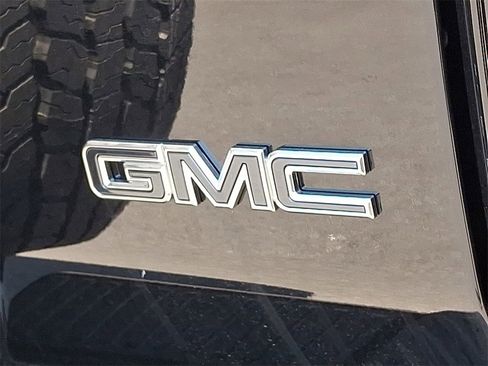 New 2025 GMC Hummer EV 2X image 9
