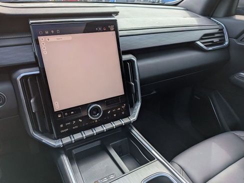 Used 2024 GMC Acadia Elevation w/ Black Edition image 24