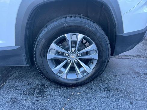 Used 2025 Chevrolet Equinox LT image 25