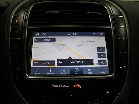 Used 2020 Lincoln Nautilus Reserve w/ Equipment Group 201A image 19