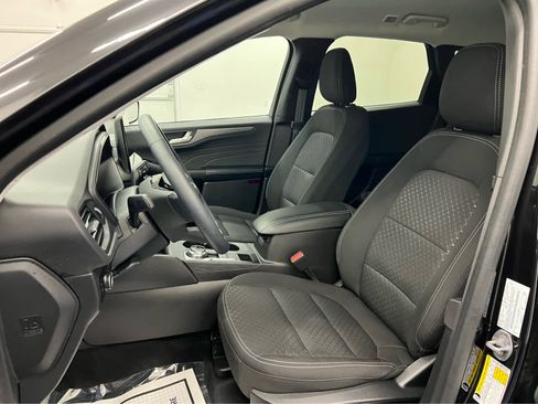 Used 2023 Ford Escape Active w/ Tech Pack #2 image 4