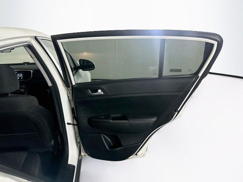 Used 2022 Kia Sportage LX FWD image 27