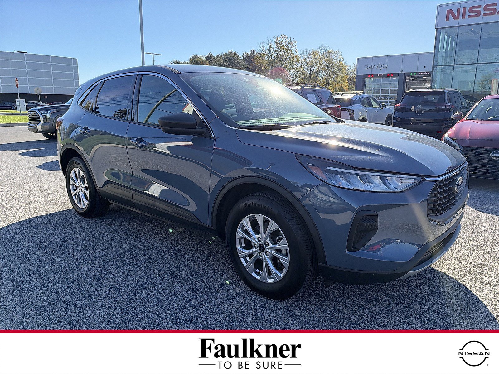 Used 2024 Ford Escape Active AWD/4WD image 1