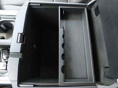 New 2025 Ford F250 Lariat w/ Chrome Package image 22