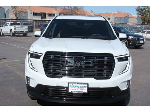 New 2026 GMC Acadia Denali Ultimate w/ LPO, Floor Liner Package AWD/4WD image 11
