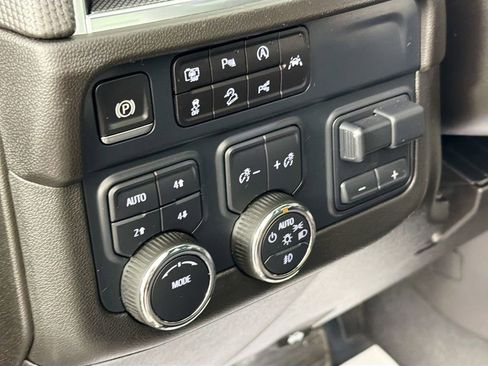 Used 2025 Chevrolet Suburban RST w/ Sun And Tow Package image 10