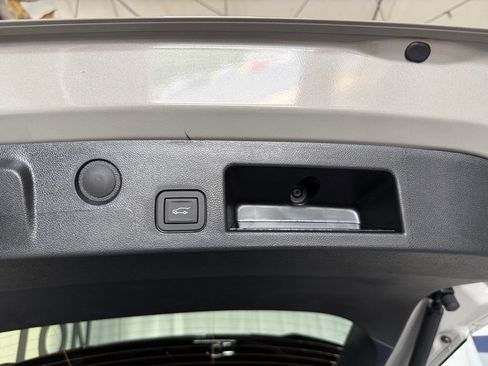 New 2026 GMC Terrain AT4 w/ Convenience Package III AWD/4WD image 37