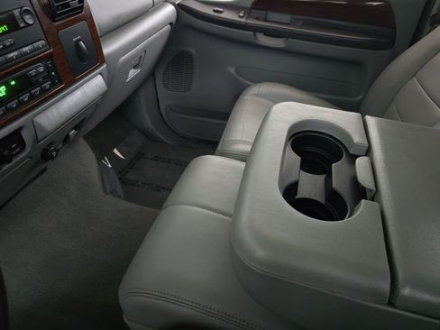 Used 2005 Ford F350 Lariat AWD/4WD image 18
