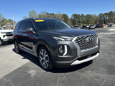 Used 2021 Hyundai Palisade SEL w/ Premium Package image 2
