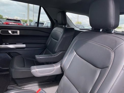 Used 2023 Ford Explorer XLT w/ Equipment Group 202A image 21