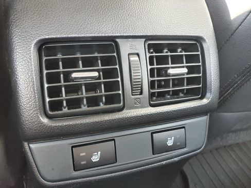 Used 2017 Subaru Legacy 3.6R Limited image 28