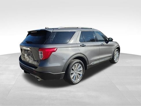 Certified 2022 Ford Explorer Limited w/ Limited Technology Package image 6