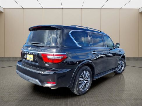 Used 2023 Nissan Armada SL w/ Captain's Chairs Package image 23