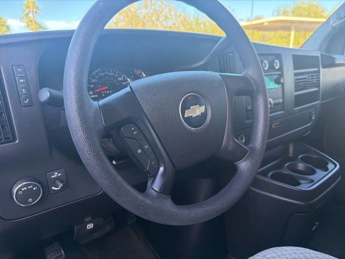 Used 2009 Chevrolet Express 1500 Passenger w/ LT Preferred Equipment Group image 14