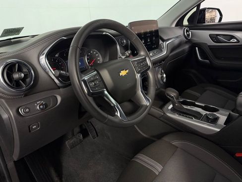 Used 2025 Chevrolet Blazer LT AWD/4WD image 21