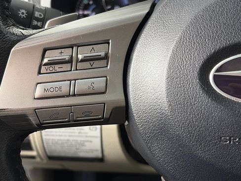 Used 2010 Subaru Outback 3.6R Limited image 17