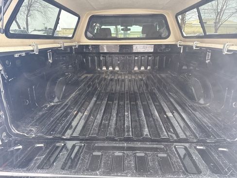 Used 2015 GMC Sierra 1500 SLE w/ SLE Value Package image 21