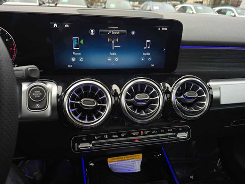 New 2026 Mercedes-Benz GLB 250 4MATIC image 26