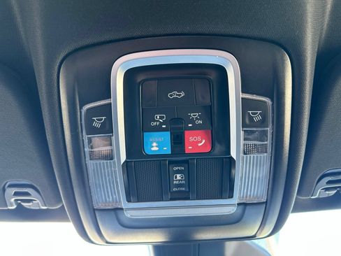 Used 2025 RAM 1500 Big Horn AWD/4WD image 34